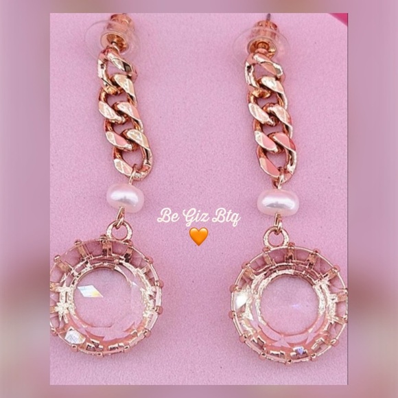 DANNIJO Authentic Sawyer Edgy Gold Chain Link Pearls & Crystals Loop Earrings - Picture 5 of 11